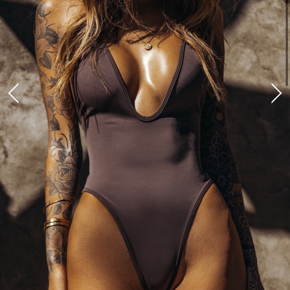 NWT Gooseberry So Chic one piece XS